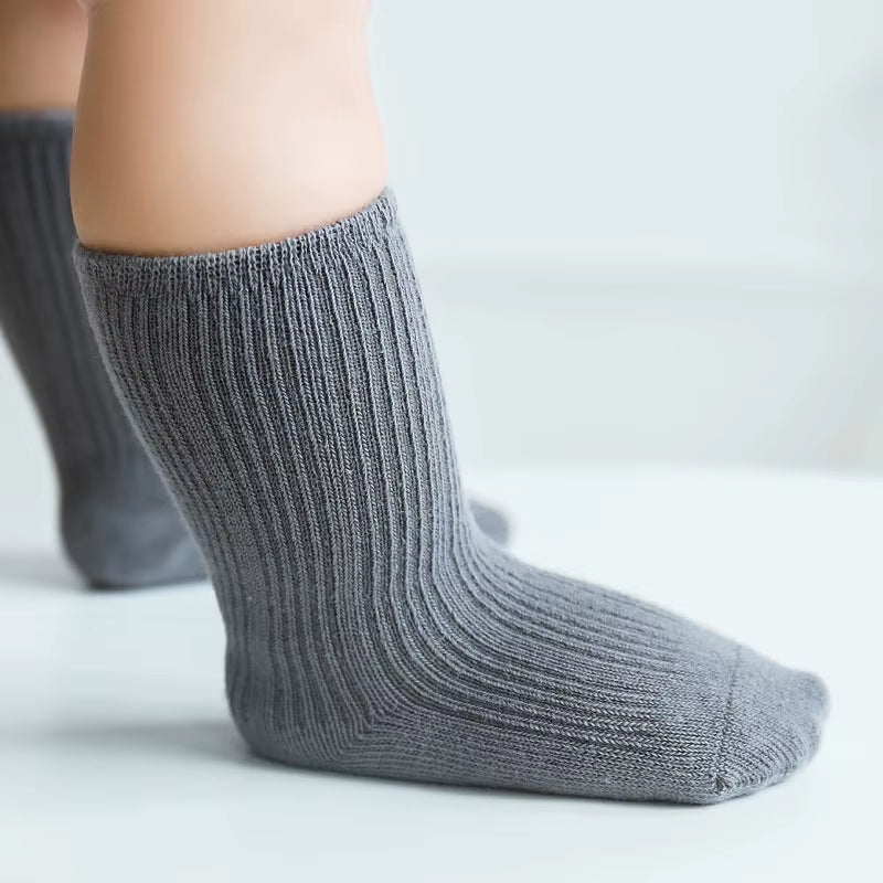 Ribbed Cotton Blend Socks