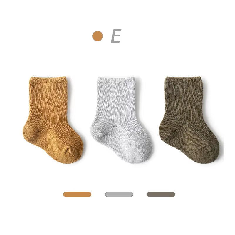 Ribbed Cotton Blend Socks