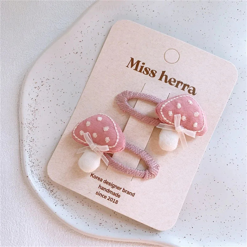 2PC Woodland Embroidered Hairclips