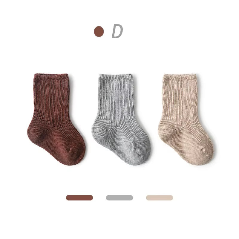Ribbed Cotton Blend Socks