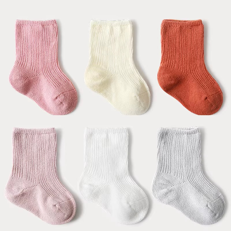 Ribbed Cotton Blend Socks